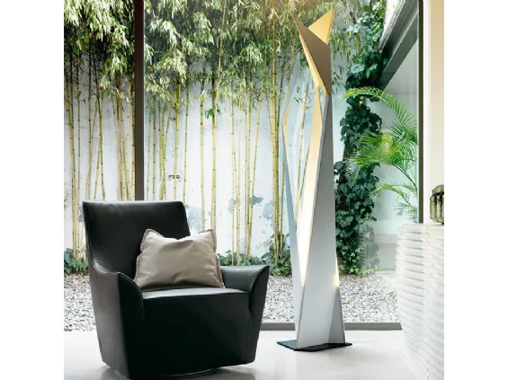 Thriller Stehlampe